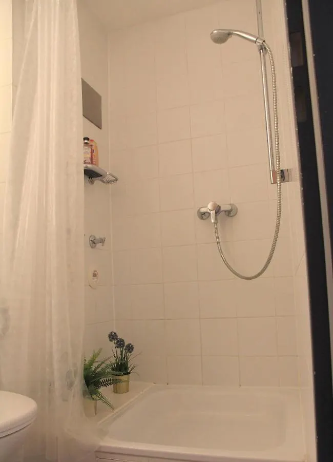 Ruhige Gemuetliche 2Z-Whg In S-West Apartment Stuttgart