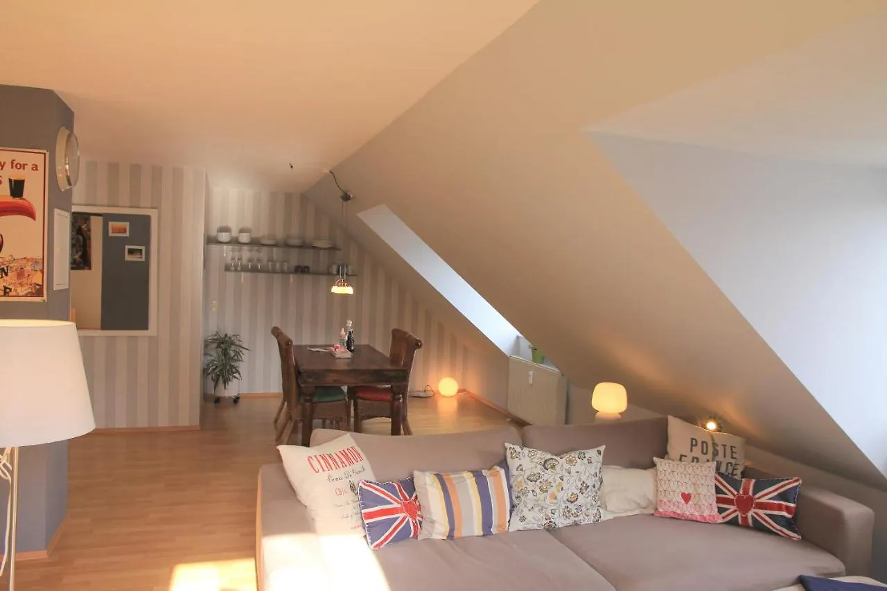 Ruhige Gemuetliche 2Z-Whg In S-West Apartment Stuttgart